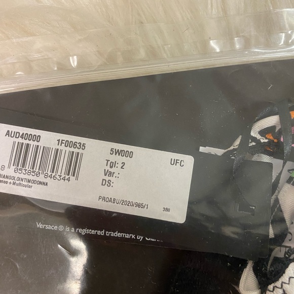 NEW💕VERSACE MEDUSA AMPLIFIED PRINT 💕 - Picture 7 of 11